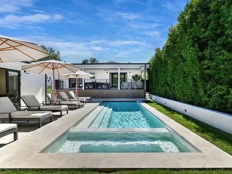 Just Sold Homes in Los Angeles, California by @CAREALTORLA